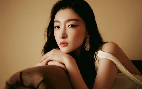 Tam kim ảnh hậu Châu Đông Vũ bị khách mời 'bóc phốt' thái độ tại tuần lễ thời trang