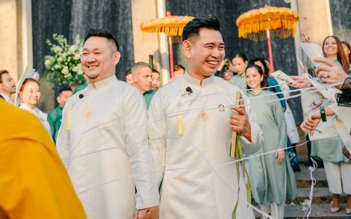 Loạt khoảnh khắc đáng nhớ trong lễ cưới chuyên gia trang điểm Huỳnh Lợi