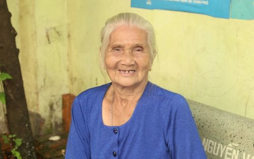 Nữ nghệ sĩ nổi tiếng hành nghề từ năm 10 tuổi, U90 vẫn ở nhà thuê, chạy ăn từng bữa