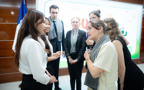 Vén màn bí mật phía sau bản lĩnh hội nhập quốc tế của sinh viên HUTECH