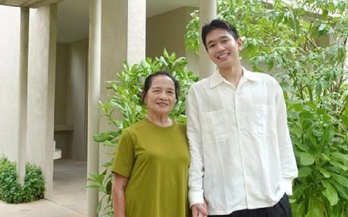 Xúc động cụ bà 81 tuổi cùng hành trình chống lại căn bệnh ung thư bất ngờ