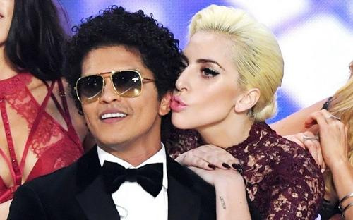 Lady Gaga 'bắt tay' cùng Bruno Mars, tên bài hát đã được hé lộ?