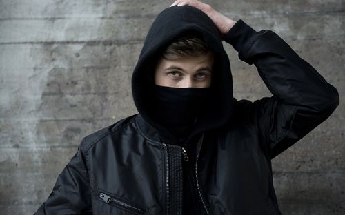 Alan Walker bí mật đến Việt Nam