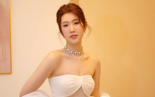 Thúy Ngân công khai bạn trai, đẹp đôi thế nào mà dân tình đòi cưới gấp?
