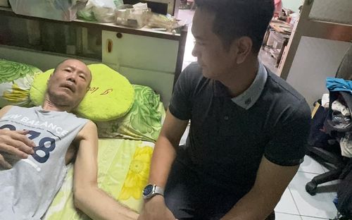 Ca sĩ Tô Thanh Phương đang rất yếu, phải nằm một chỗ, đồng nghiệp kêu gọi hỗ trợ