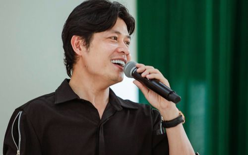 Đoạn clip của nhạc sĩ Nguyễn Văn Chung tại trường học khiến cộng đồng mạng 'nổi da gà'