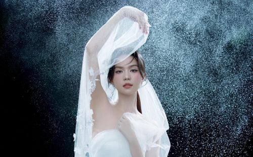 Ngọc Trinh bất ngờ chia sẻ về chuyện kết hôn