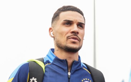 Đỗ Hoàng Hên hết phép