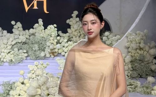 Chiếc đồng hồ hơn 200 triệu của Hoa hậu Lương Thùy Linh