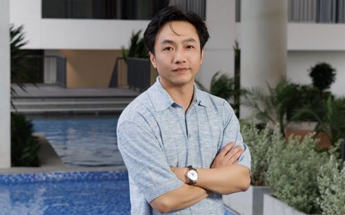 Đôi dép hơn 20 triệu của Cường Đô La