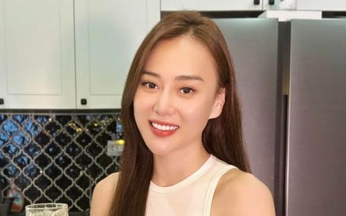 Lò vi sóng 16 triệu trong căn bếp của Phương Oanh