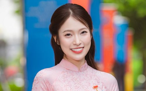 Bộ sưu tập túi hiệu của MC Khánh Vy