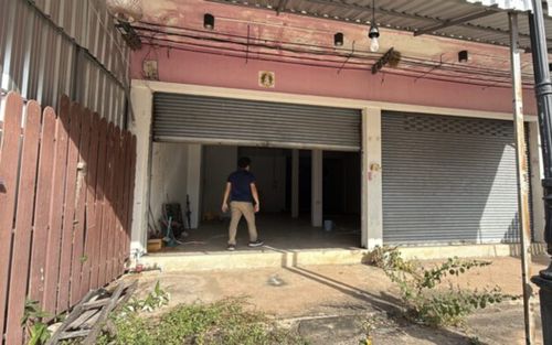 Đi làm ăn xa một tháng, người đàn ông sửng sốt khi trở về căn nhà của mình