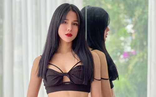 Diệp Lâm Anh diện mẫu áo bé tí, 'đốt mắt' người nhìn với chi tiết cực quyến rũ