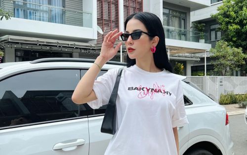 Chiếc xe sang hơn 2 tỷ của Diệp Lâm Anh