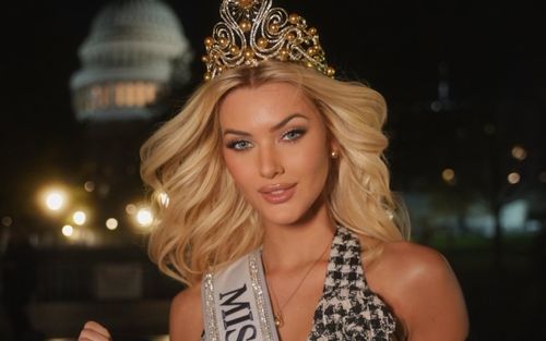 Vẻ đẹp gợi cảm của đương kim hoa hậu Miss Universe trước khi hết nhiệm kỳ