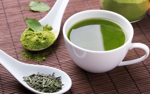 Trà xanh rất tốt nhưng những người này cần đặc biệt thận trọng