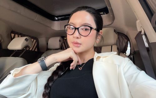 Chiếc đồng hồ gần 1 tỷ của vợ Quang Hải