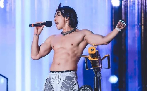 Bi Rain đã đến Việt Nam, fan rần rần đợi xem '6 múi huyền thoại' của chồng Kim Tae Hee