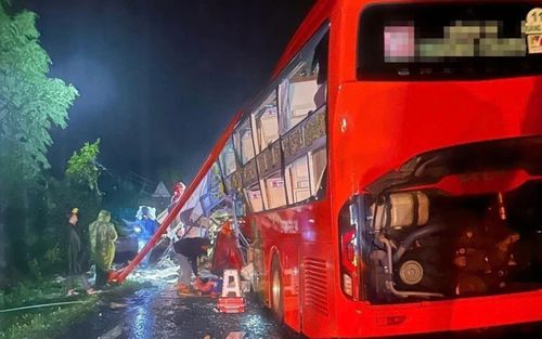 Khánh Hoà: Sạt lở ở đèo Khánh Lê vùi lấp xe khách, 6 người tử vong