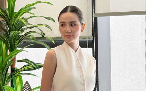 Bộ sưu tập outfit sang chảnh chuẩn 'tổng tài' của Huyền Lizzie