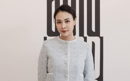 iPad 8 chữ số của vợ Cường Đô La