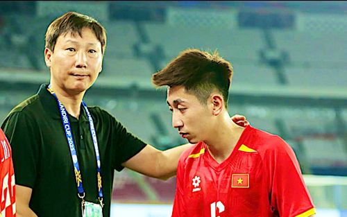 Tin dữ cho HLV Kim Sang Sik
