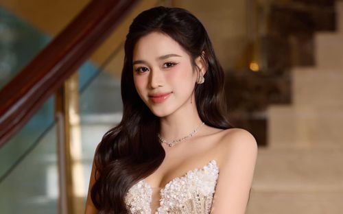 Đồng hồ trị giá 9 chữ số của Đỗ Thị Hà