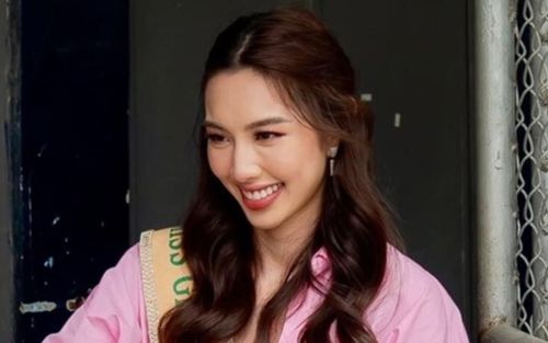 Thời trang của Nguyễn Thúc Thùy Tiên