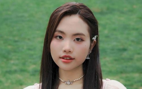 Phương Mỹ Chi phản ứng 'căng thẳng' trước bình luận của khán giả