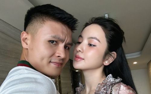 Vợ chồng Quang Hải ủng hộ 250 triệu