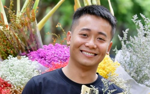 Xe sang 6 tỷ của Quang Linh Vlogs