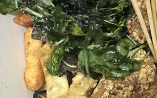 Cặp đôi chia tay sau khi ăn gà rán giá 300 nghìn đồng, mạng xã hội xôn xao