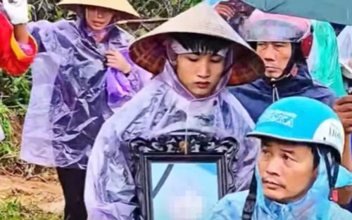 Nam sinh lớp 9 ở Hà Tĩnh bị 'đàn anh' đánh vào đầu, phép màu đã không xảy ra