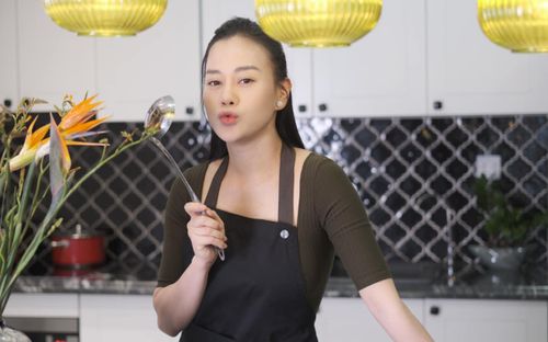 Điện thoại 8 chữ số của Phương Oanh