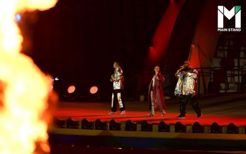 Nữ ca sĩ hát nhép tại lễ khai mạc SEA Games 33