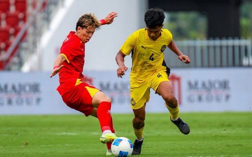 Tiền vệ Viktor Lê gây thất vọng