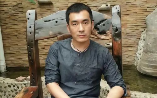 Nam diễn viên 37 tuổi qua đời vì đột quỵ, 6 năm sau nhiều khán giả mới biết tin