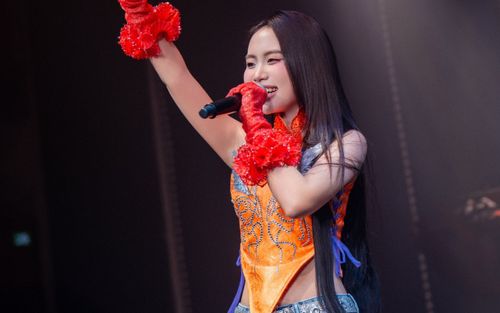 Phương Mỹ Chi 'hơn thua' với khán giả