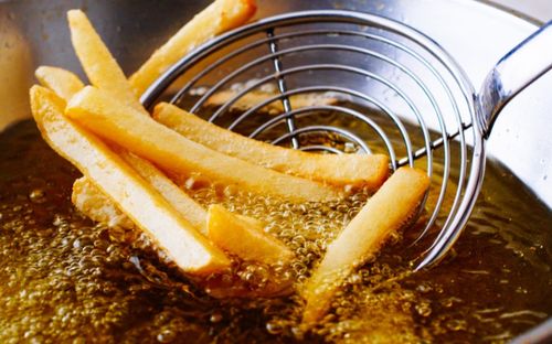 Cô gái 15 tuổi ung thư rồi qua đời vì ăn 1 món cực hại sức khỏe, bác sĩ lắc đầu bệnh từ miệng mà ra