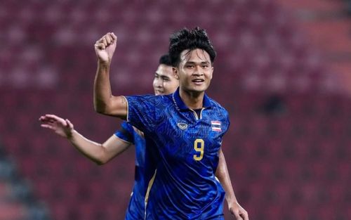 Đối thủ của Đình Bắc quá hay, sút phạt đẳng cấp tung lưới U22 Việt Nam