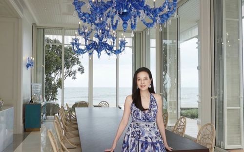 Biệt thự nghỉ dưỡng ven biển của Madam Pang: Càng xem càng 'choáng ngợp'