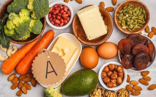 Ăn gì để đỡ bị nứt nẻ tay chân trong mùa đông lạnh giá miền Bắc?