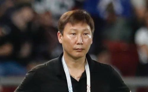 Báo Thái Lan nói thật về HLV Kim Sang Sik