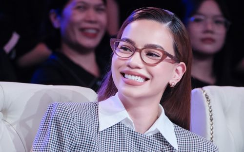 Xe ô tô 600 triệu của Hồ Ngọc Hà