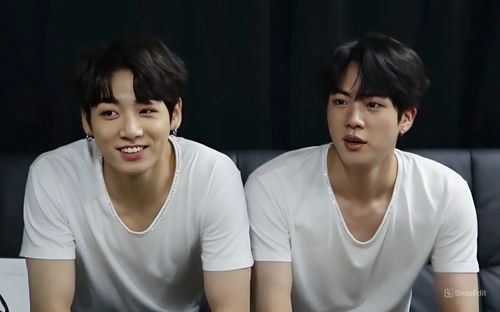 Jungkook bị phát hiện sử dụng thuốc lá điện tử, hành động của Jin gây xôn xao