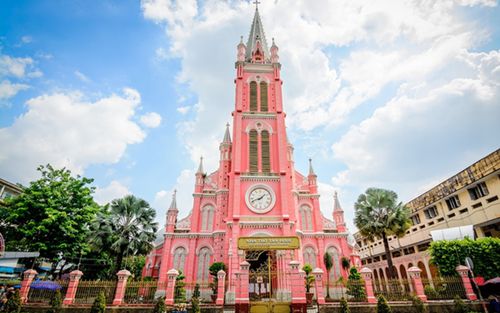 Những nhà thờ đẹp nhất Việt Nam mùa Giáng sinh