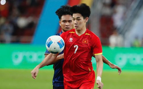 Đình Bắc bỏ xa Hoàng Đức