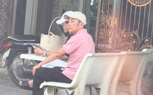 Xót xa hình ảnh hiện tại của nam danh hài Việt nổi tiếng sau khi đột quỵ, lâm cảnh suy thận