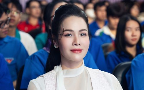 Đồng hồ 1 triệu đồng của Nhật Kim Anh